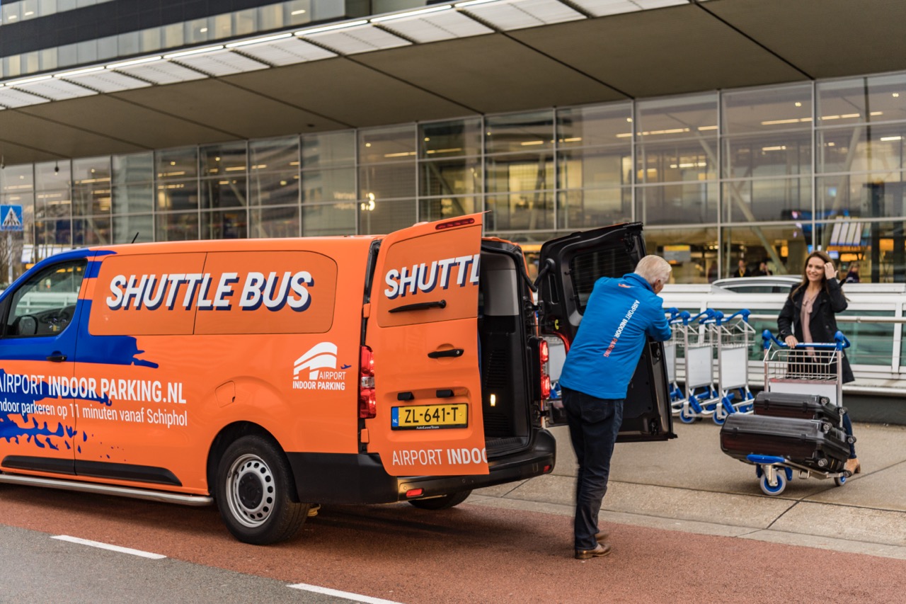 Schiphol Airport Park And Ride driveandpark.fr